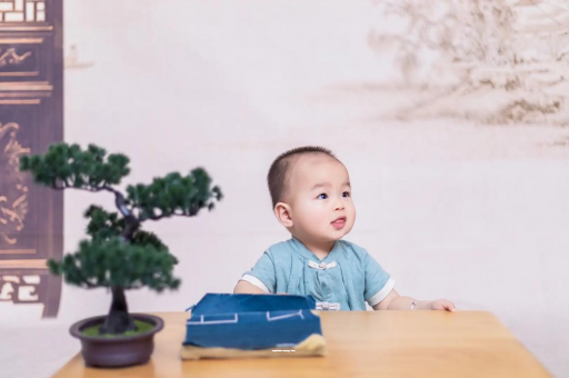 临沧宝宝总是抠鼻子 临沧宝宝总是抠鼻子